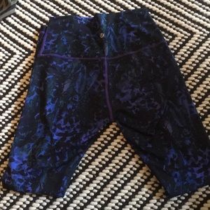 Statement lulu lemon wunder unders